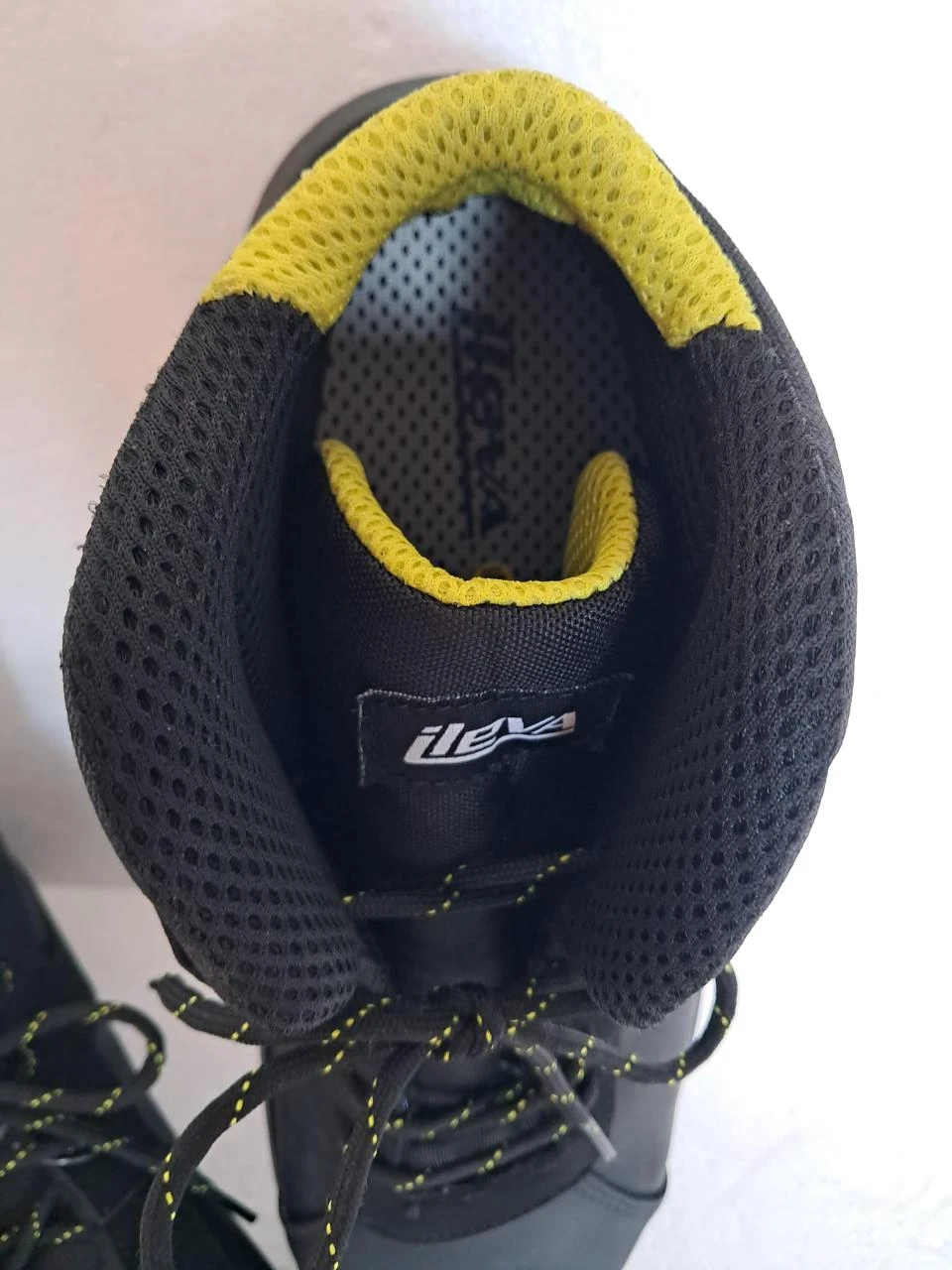 Superbes paires de chaussures de sécurité basses Kina B0900 noir / jaune - S3L F – photo 4